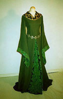 Eowyn gruenes Kleid klein